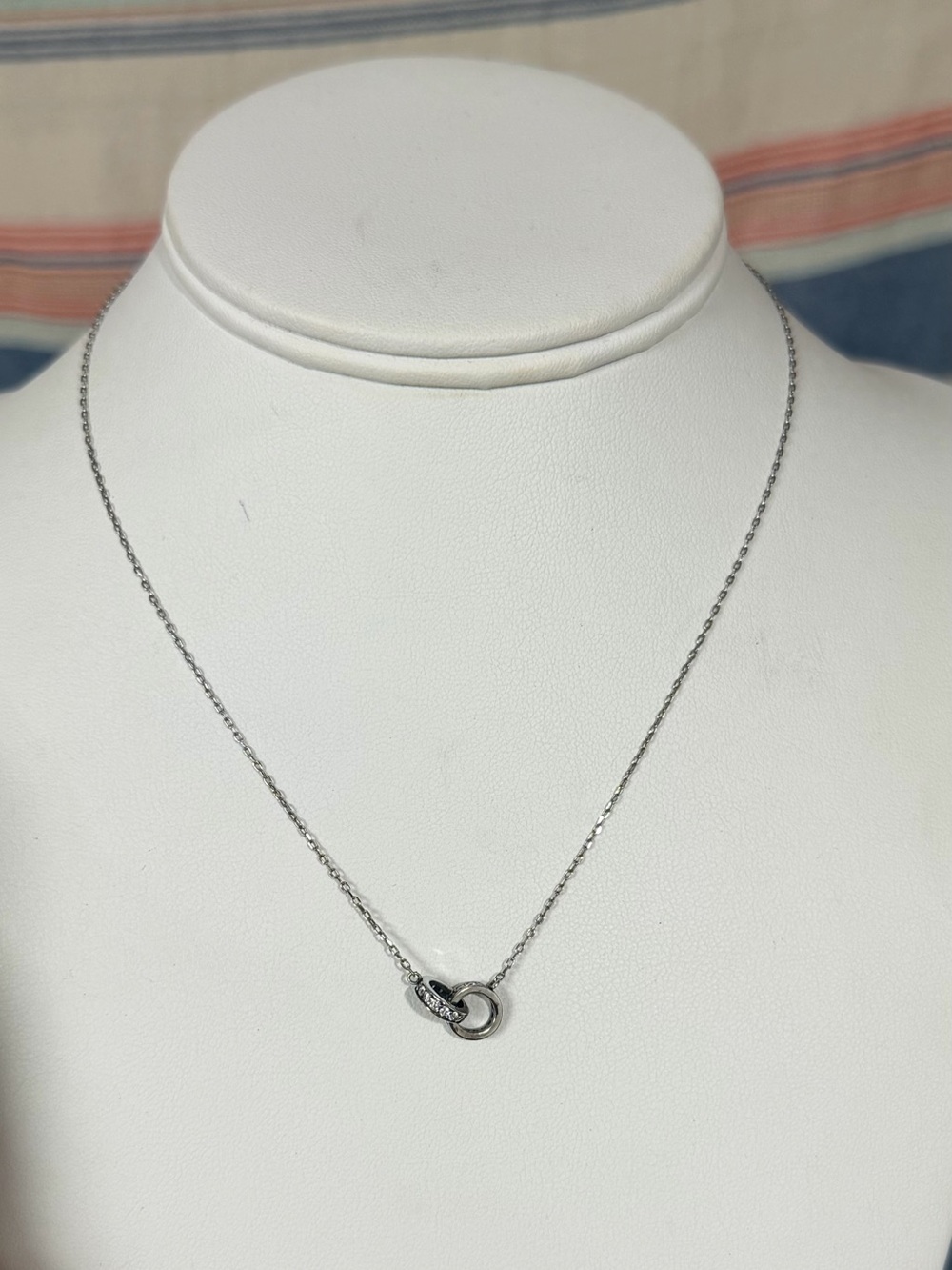 Sterling Silver Interlocking Circle Pendant Necklace - 16”